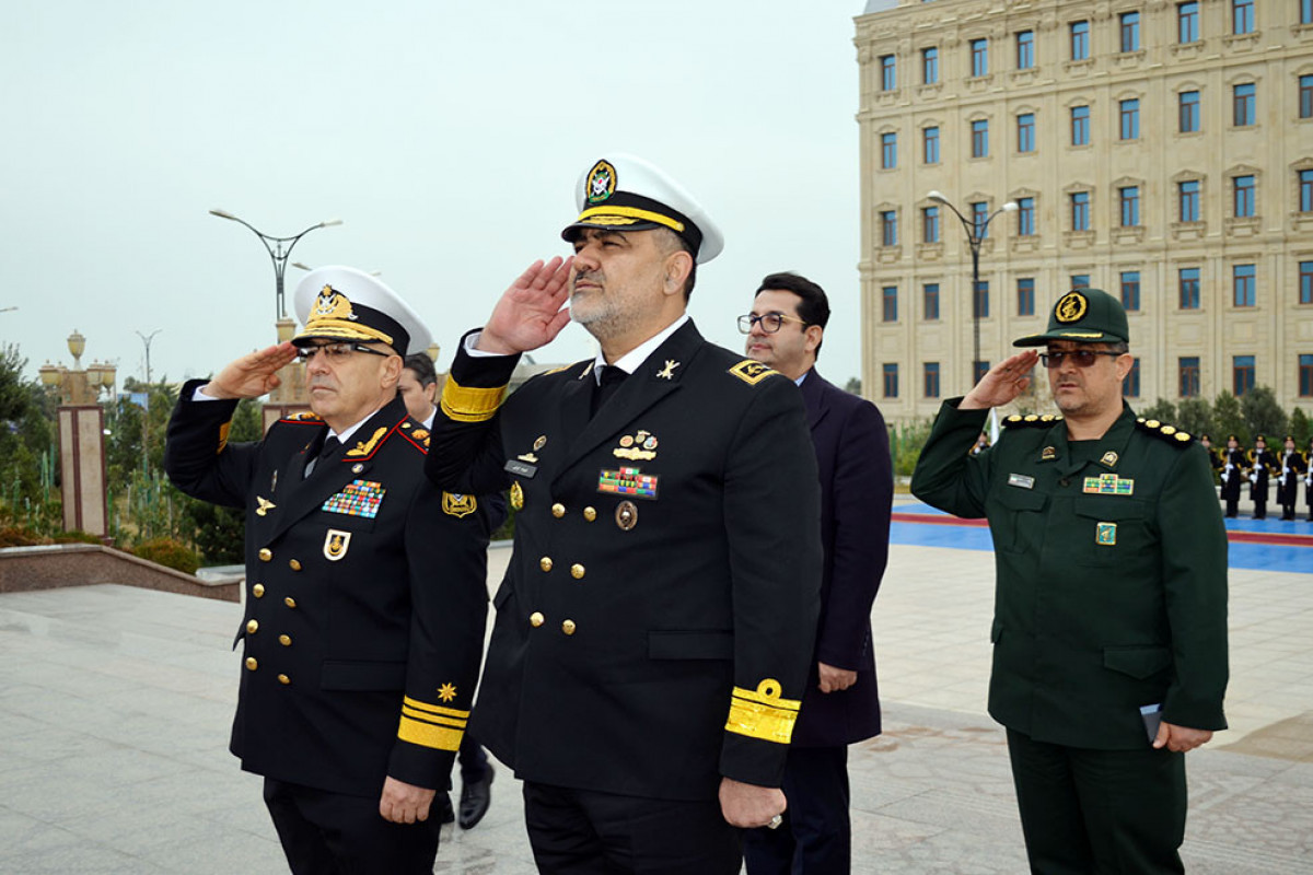 فرماندهان دریایی جمهوری آذربایجان و ایران در مورد اهمیت رزمایش مشترک در دریای خزر گفتگو کردند
