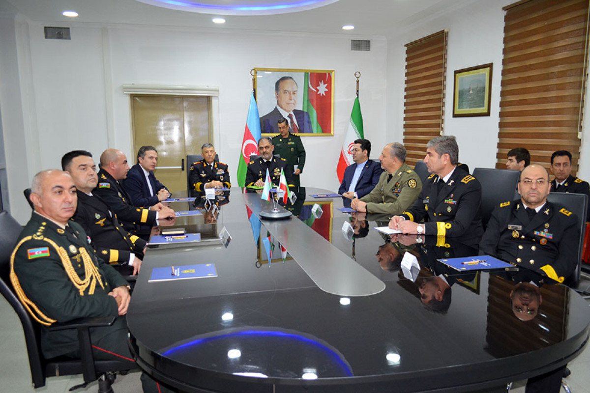 فرماندهان دریایی جمهوری آذربایجان و ایران در مورد اهمیت رزمایش مشترک در دریای خزر گفتگو کردند