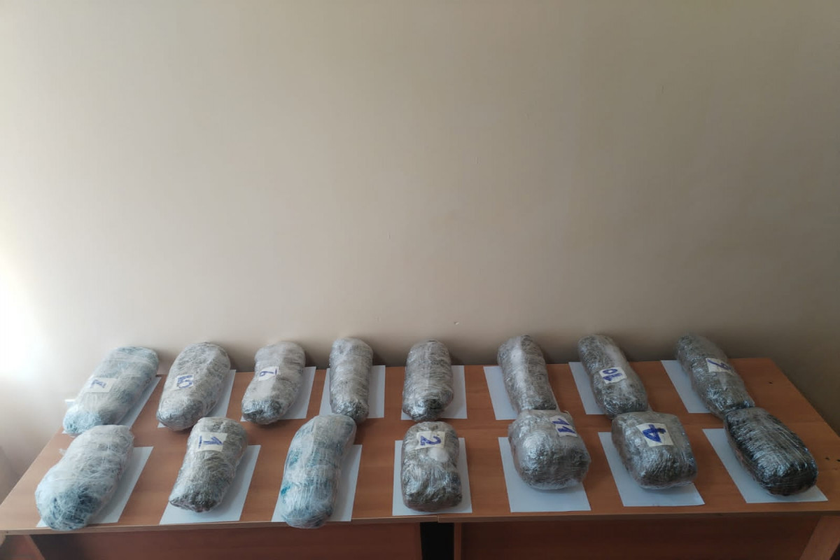 بازداشت یک شهروند ایرانی در مرز جمهوری آذربایجان؛ ۱۵ کیلوگرم مواد مخدر کشف و ضبط شد - عکس 