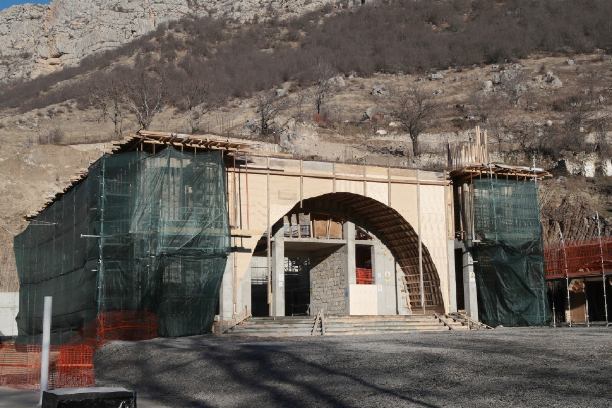 بازدید رئیس جمهور از روند ساخت مسجد روستای داشالتی