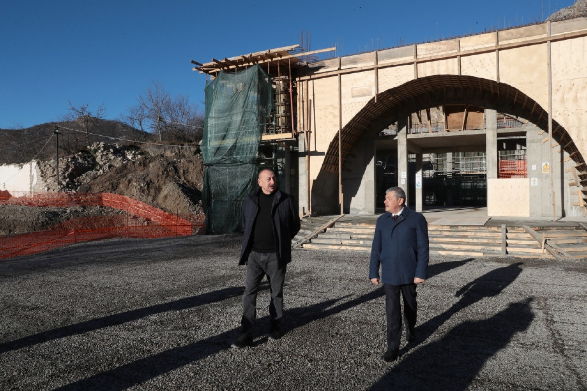 بازدید رئیس جمهور از روند ساخت مسجد روستای داشالتی