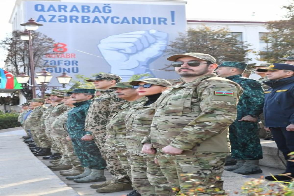 رئیس جمهور الهام علی اف در رژه نظامی خانکندی شرکت کرد - به روز رسانی 