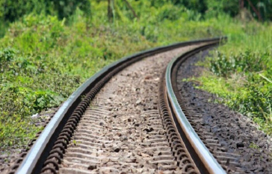 روسیه و آذربایجان تا پایان سال جاری امضای توافقنامه راه آهن رشت - آستارا را برنامه ریزی می کند