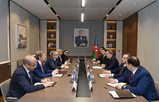 جیحون بایراموف با دبیر کل وزارت امور خارجه الجزایر دیدار کرد