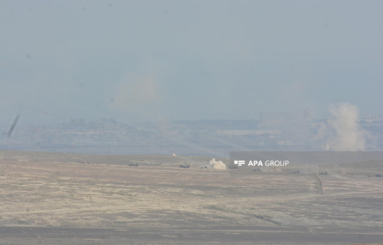 شبیه سازی انهدام موشک اسکندر با اف ۱۶ و بایراکتار در رزمایش آذربایجان و ترکیه - عکس 