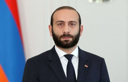 میرزویان: ارمنستان آماده ادامه مذاکرات برای توافق صلح است