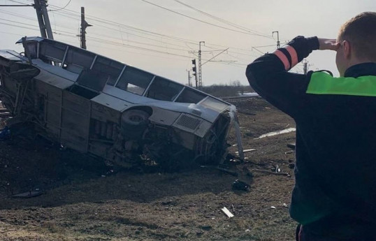 برخورد قطار سریع السیر با اتوبوس در روسیه ۸ کشته برجای گذاشت