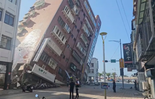 زمین لرزه ۷.۷ ریشتری حوالی تایوان ۴ کشته و ۹۷ زخمی برجای گذاشت