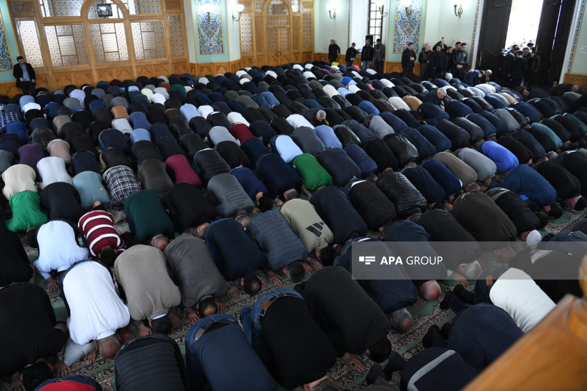 نماز عید فطر در آذربایجان اقامه شد - عکس 