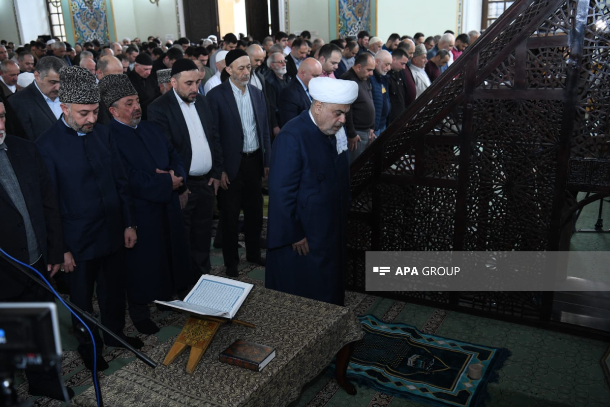 نماز عید فطر در آذربایجان اقامه شد - عکس 