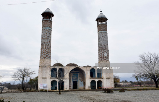 روسای جمهور آذربایجان و قرقیزستان در افتتاحیه مسجد جمعه آغدام پس از مرمت شرکت کردند