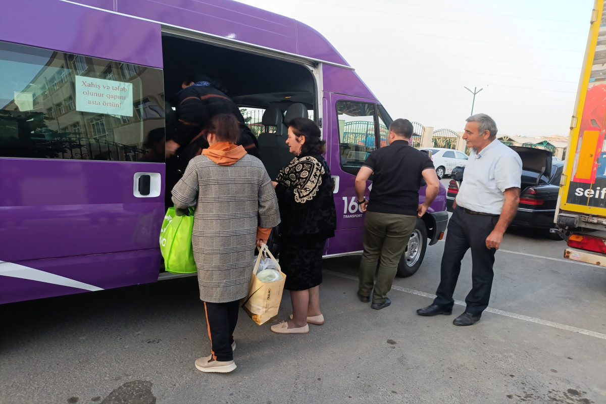 کاروان بعدی به شهر لاچین و روستای زابوخ منتقل شد - عکس 