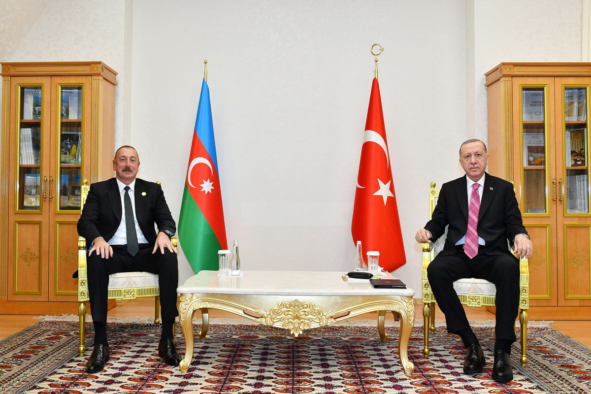 رئیس جمهور الهام علی اف به مناسبت سالگرد حادثه زلزله در ترکیه به اردوغان تسلیت گفت