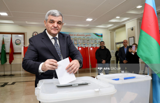 فاضل مصطفی نامزد ریاست جمهوری رای داد - عکس 