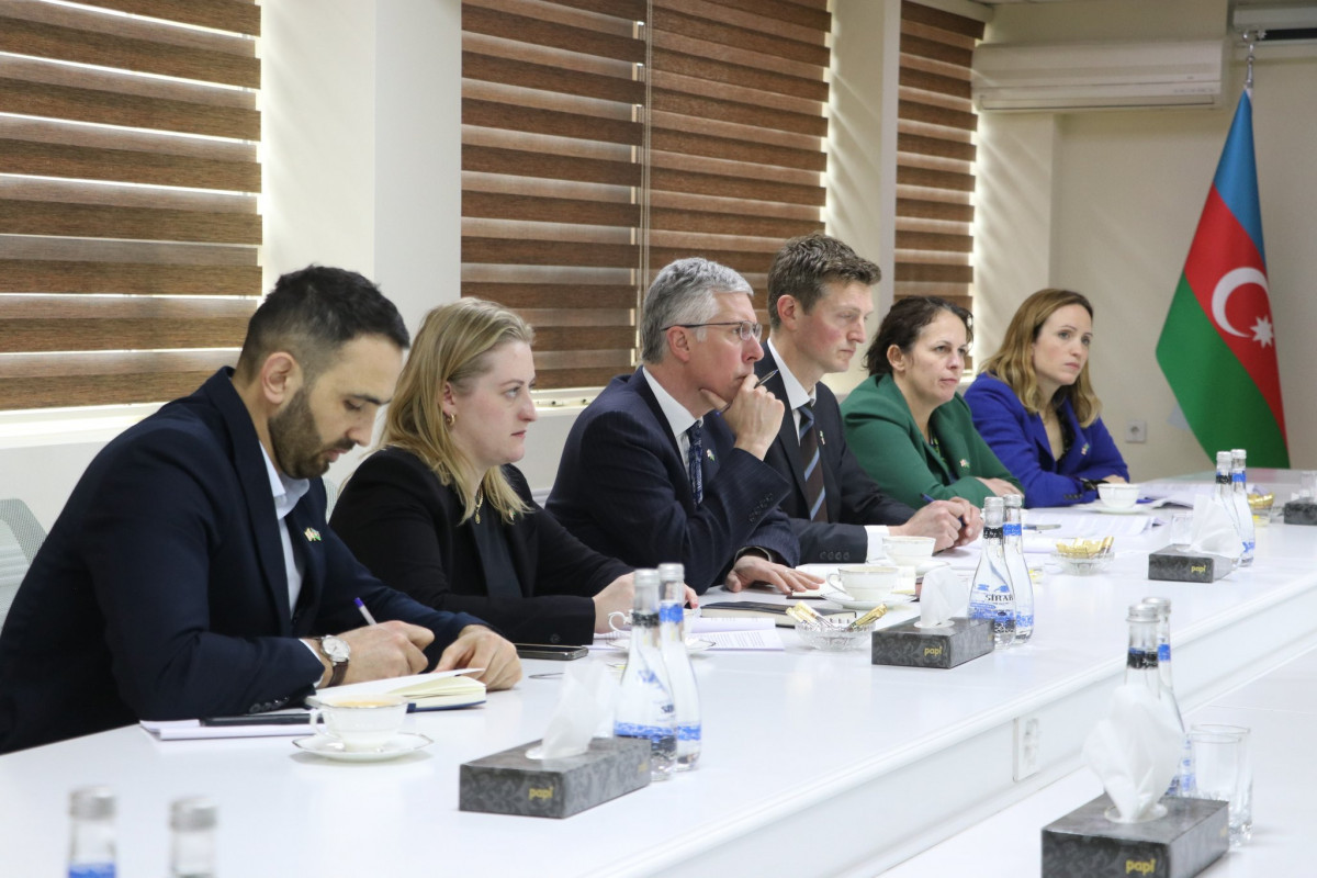 سفیر بریتانیا: ما آماده حمایت از آذربایجان در سازماندهی «کوپ۲۹» هستیم