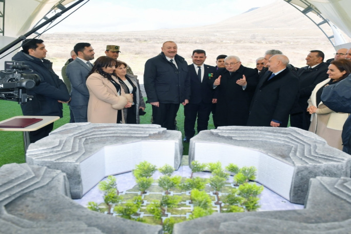 رئیس جمهور بنای یادبود نسل کشی خوجالی را افتتاح و با نمایندگان شهرستان دیدار کرد - به روز رسانی 