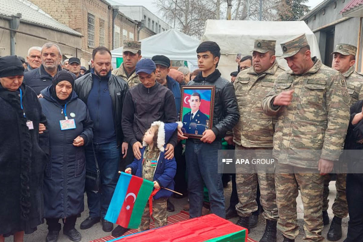 مراسم وداع با سربازان جانباخته حادثه لاچین برگزار شد - عکس 