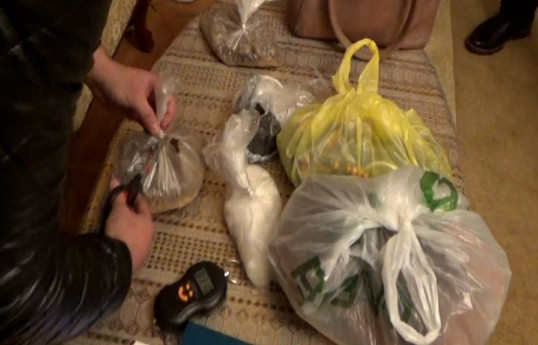 فردی که ۲۹ کیلوگرم مواد مخدر از ایران به آذربایجان آورده بود، دستگیر شد - ویدئو 