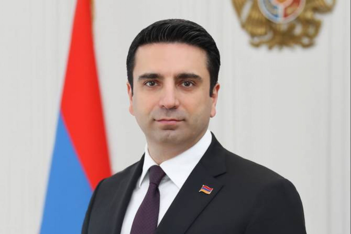 سیمونیان امکان گفتگوی مستقیم میان ایروان و باکو را رد نکرد