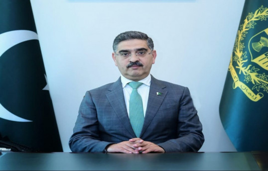 نخست وزیر و وزیر امور خارجه پاکستان به دلیل تنش با ایران فوراً به کشور بازگشتند