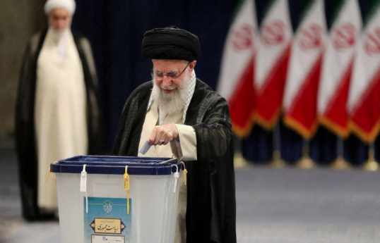 دور دوم انتخابات ریاست جمهوری در ایران آغاز شده است