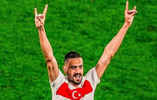 اردوغان درباره مریح دمیرال: آیا کسی می‌گوید چرا روی پیراهن فرانسوی‌ها خروس وجود دارد؟