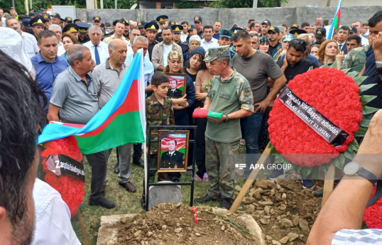 نظامی که دیروز در اثر سانحه جان باخت در لاچین تشییع شد