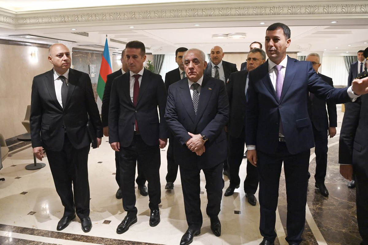 علی اسدوف از سفارت جمهوری آذربایجان در ایران بازدید کرد