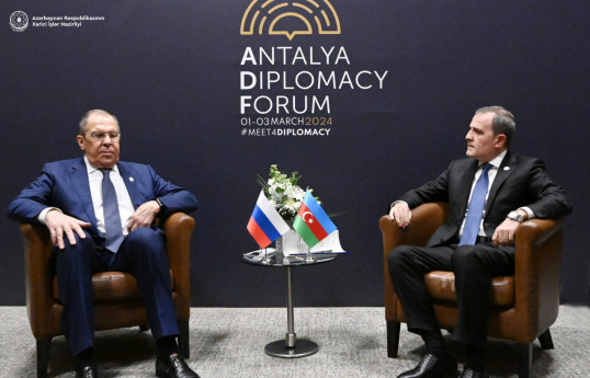 دیدار وزرای امور خارجه جمهوری آذربایجان و روسیه در آنتالیا - به روز رسانی 