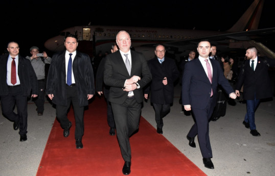 رئیس پارلمان بلغارستان برای یک سفر رسمی وارد آذربایجان شد
