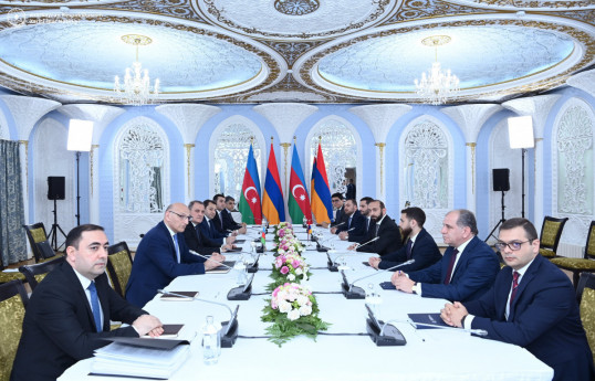روسای امور خارجه آذربایجان و ارمنستان امروز در آلماتی به مذاکرات ادامه خواهند داد