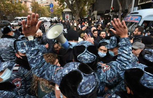 ۸۸ نفر در جریان اعتراضات در ایروان بازداشت شدند
