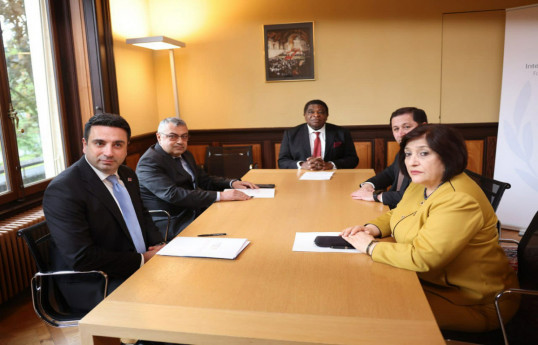 رؤسای مجالس آذربایجان و ارمنستان در ژنو دیدار کردند