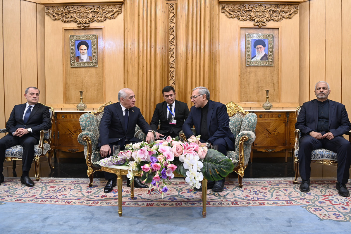 نخست وزیر علی اسدوف در تهران است، در مراسم تشییع شرکت کرد - ویدئو  - به روز رسانی 