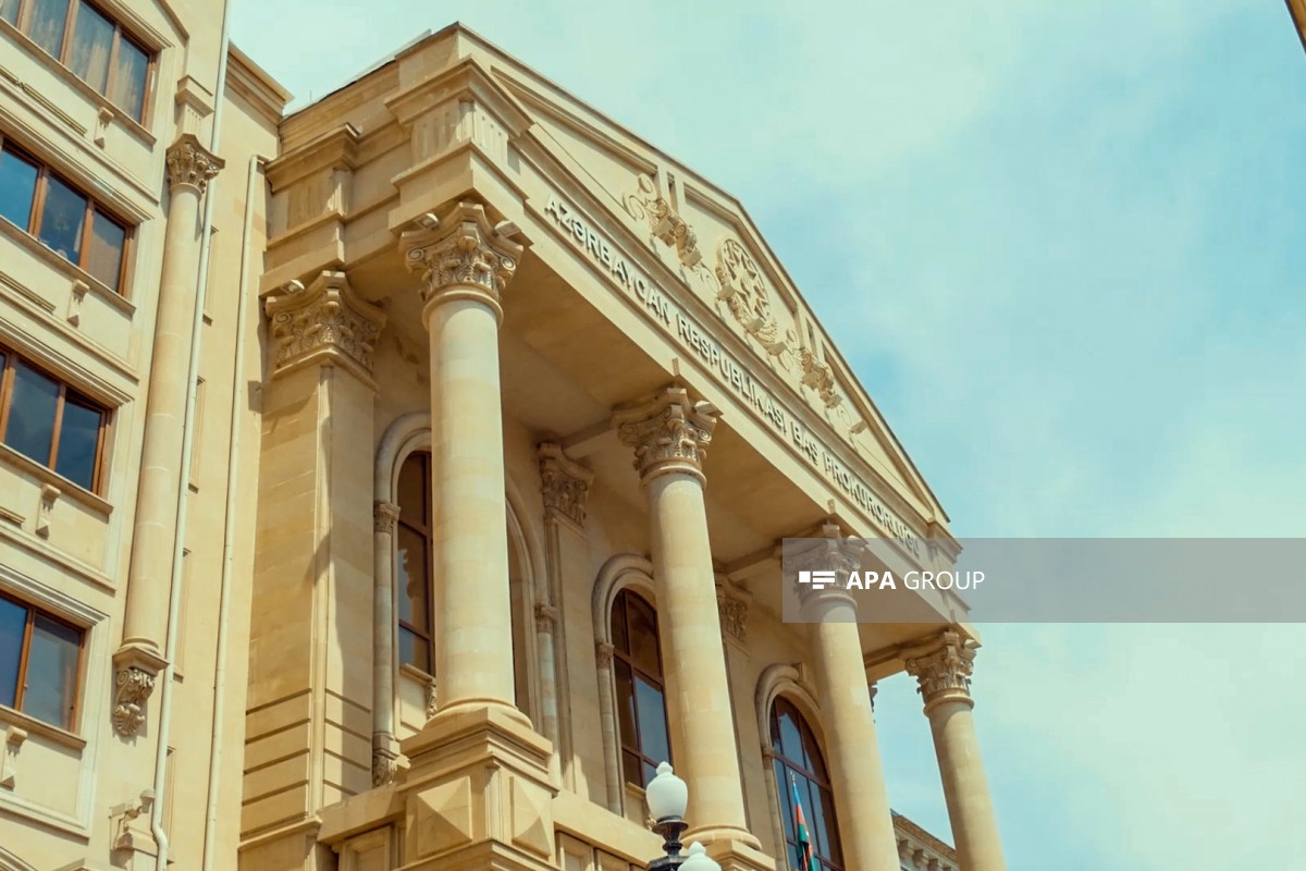 شش نفر تحت تعقیب بین المللی به آذربایجان تحویل داده شد