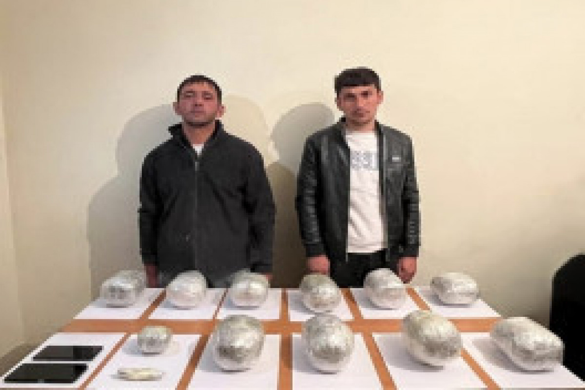 جلوگیری از انتقال مقادیر زیادی مواد مخدر از ایران به آذربایجان؛ دستگیری ۲ نفر - تصاویر 
