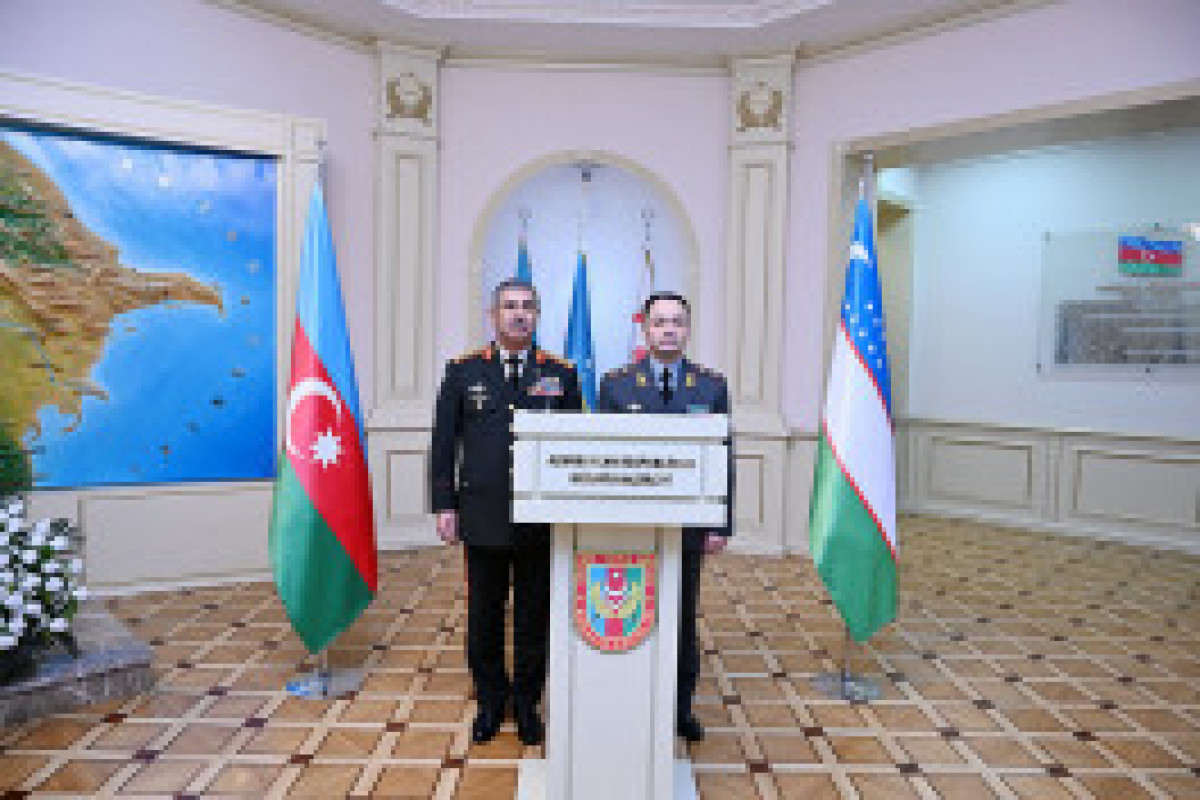 آذربایجان و ازبکستان برنامه همکاری نظامی امضا کردند - ویدئو 