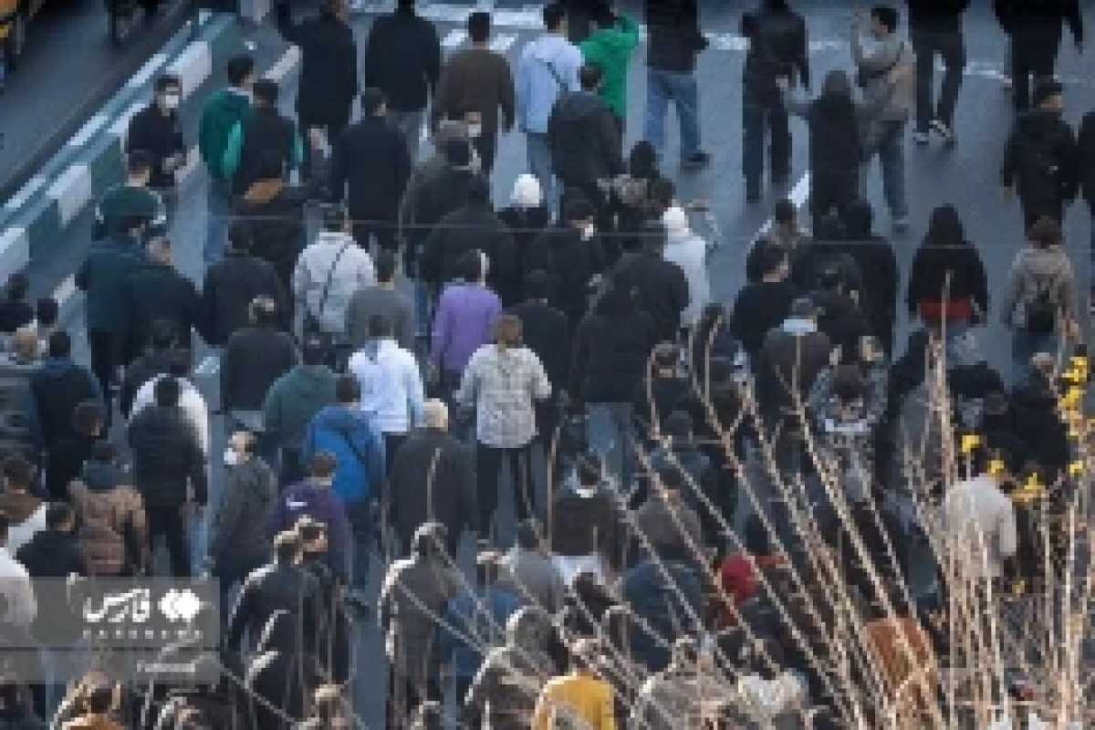 اعتراضات در ایران در پی سقوط شدید ریال؛ جلسه فوری بانک مرکزی