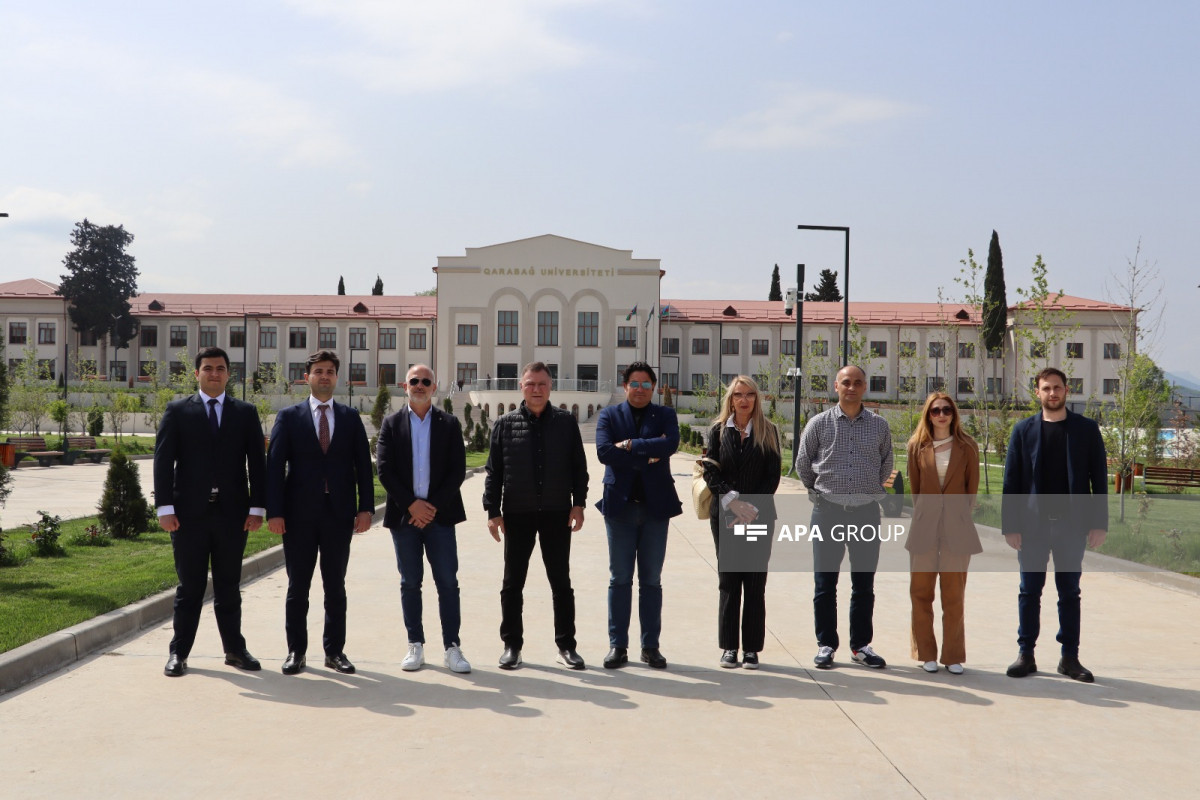 بازدید نمایندگان پارلمان ایتالیا از خانکندی - تصاویر 