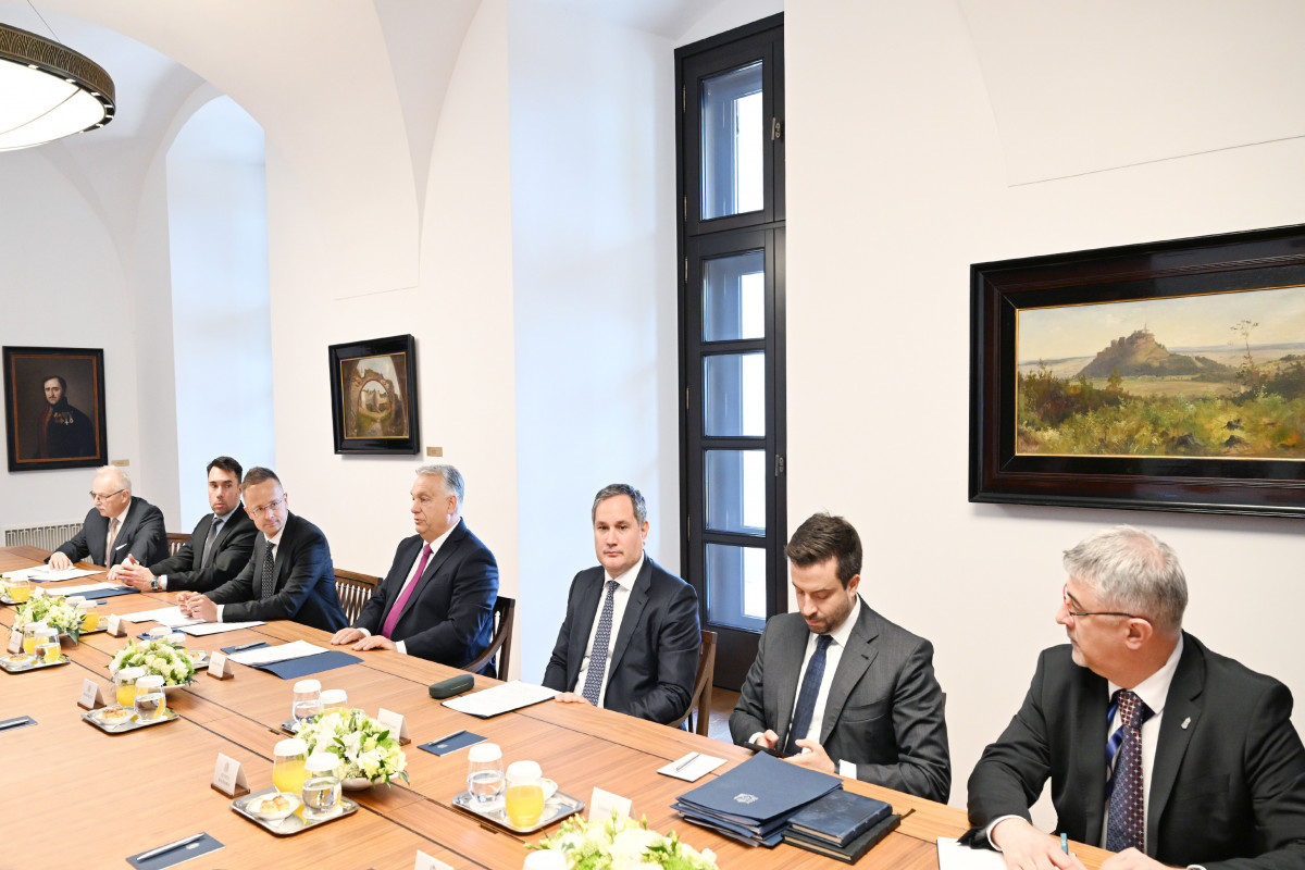 الهام علی‌اف، رئیس جمهور آذربایجان، در بوداپست با نخست وزیر مجارستان دیدار و گفتگو کرد