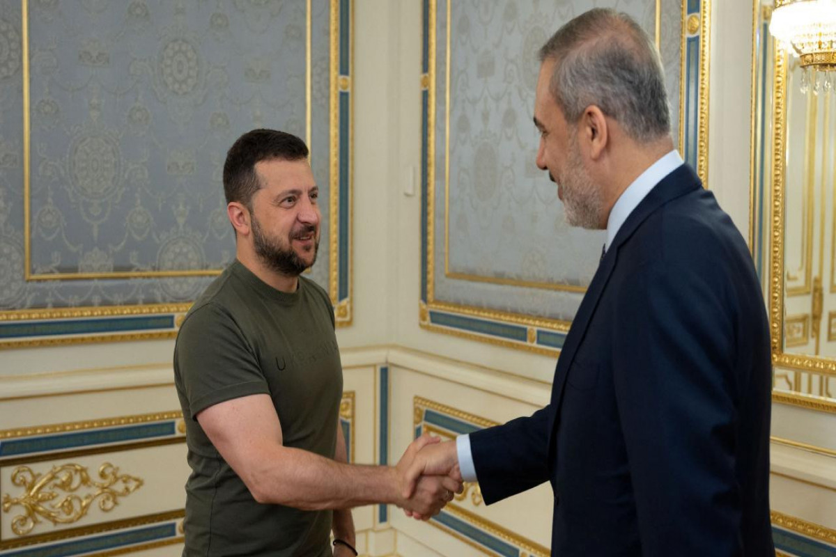 زلنسکی از هاکان فیدان استقبال کرد
