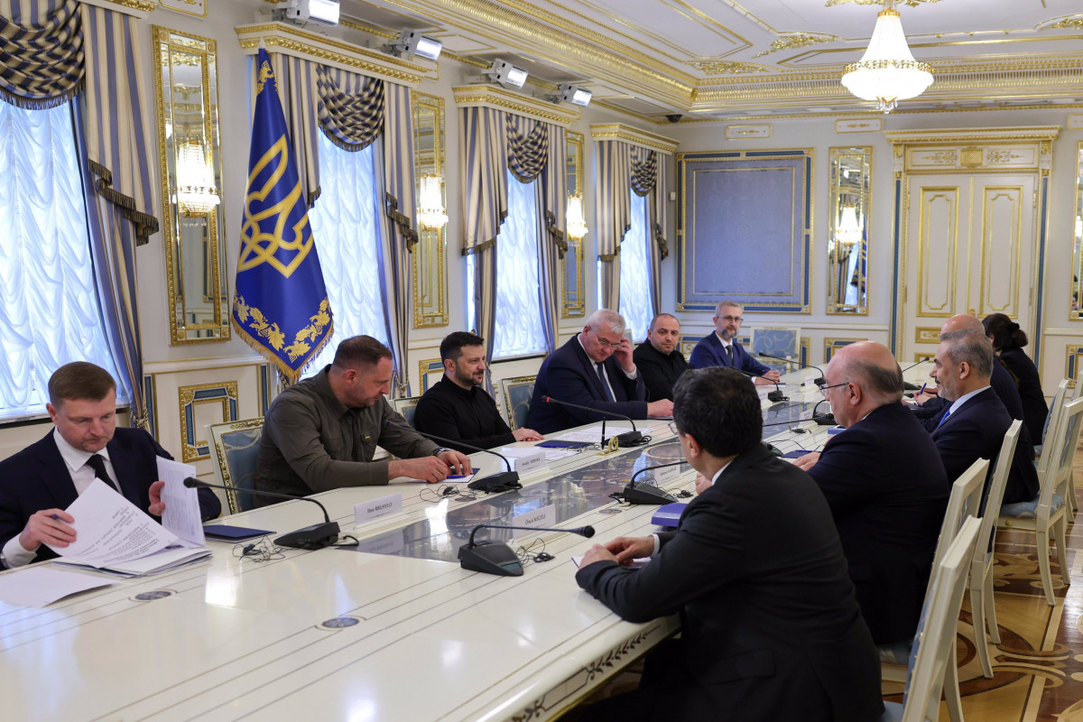 زلنسکی از هاکان فیدان استقبال کرد