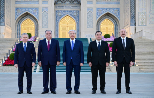 آشنایی الهام علی‌اف با مرکز تمدن اسلامی در تاشکند