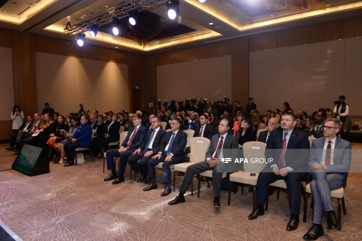 در باکو نشست اطلاع‌رسانی برای هیئت‌های دیپلماتیک درباره WUF13 برگزار شد