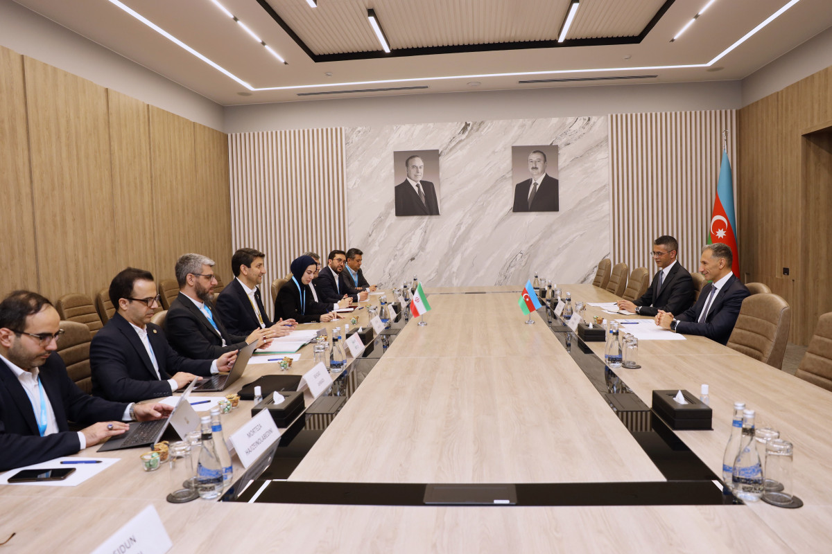 آذربایجان و ایران همکاری در زمینه هماهنگی فرکانس را بررسی کردند