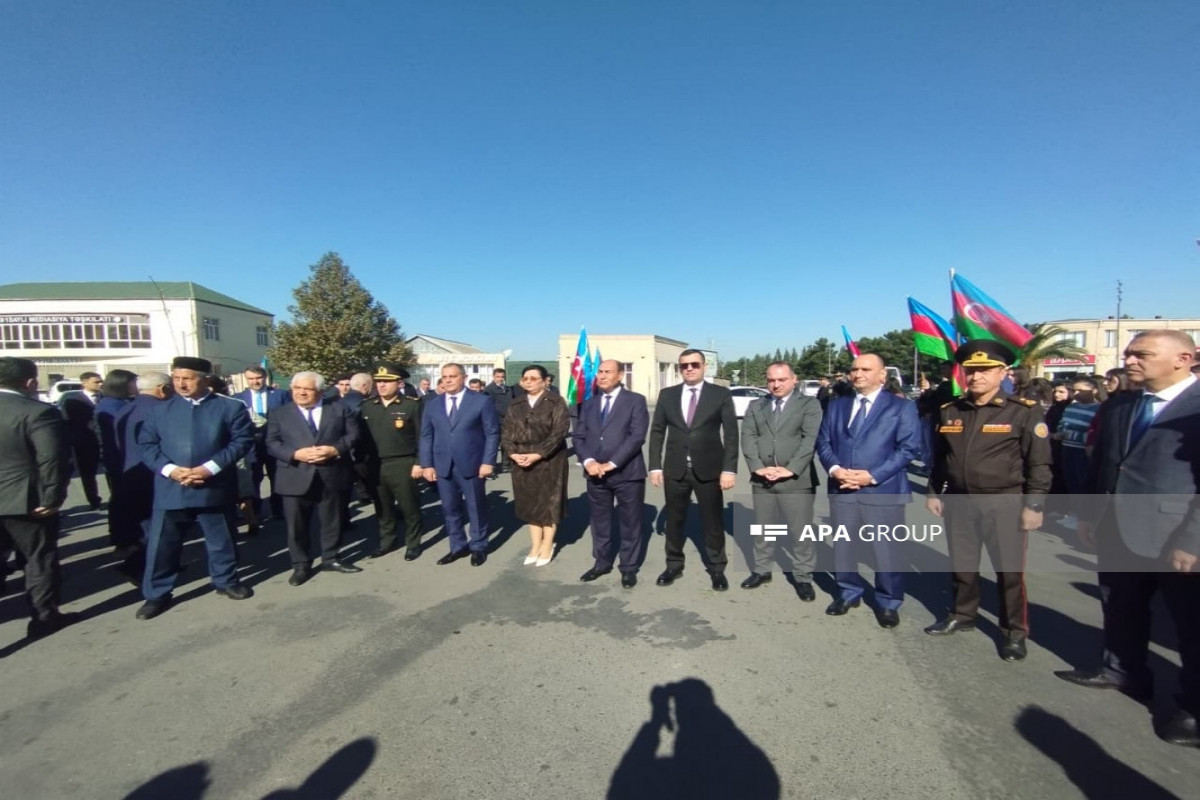 قربانیان ترور برده گرامی داشته شد - تصاویر 