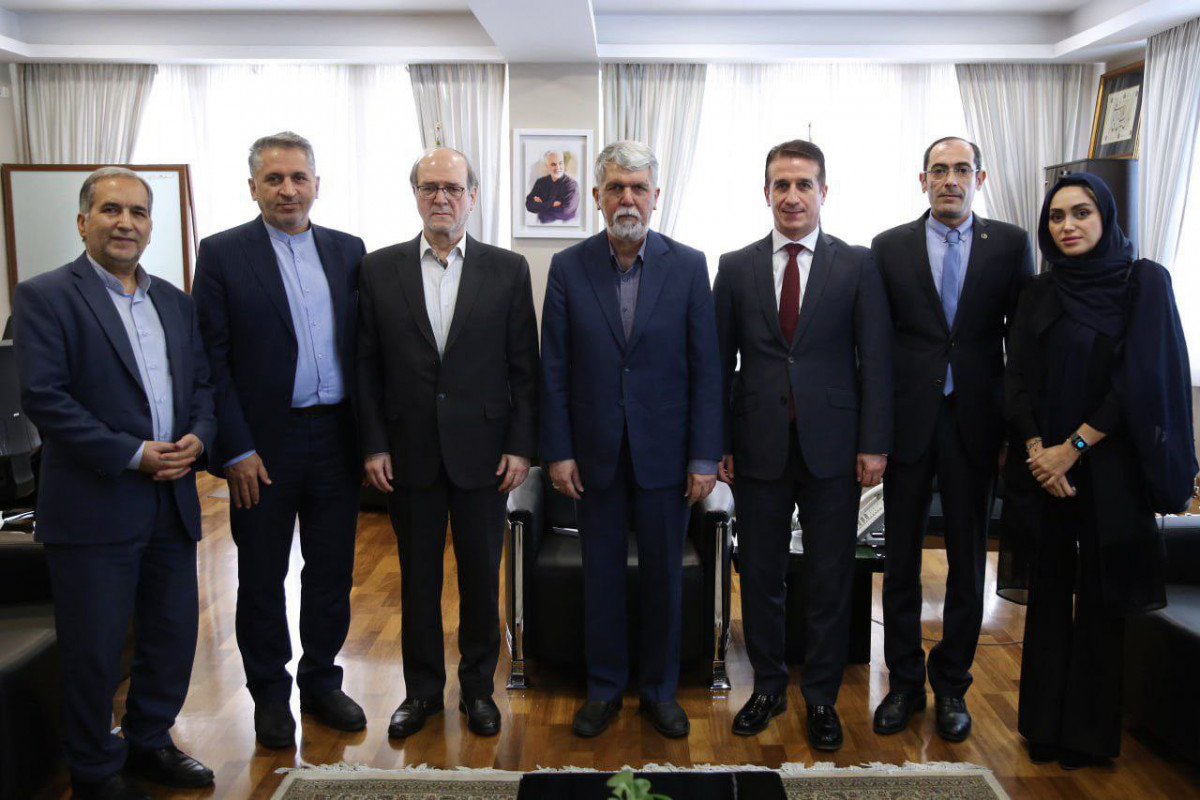 سفیر آذربایجان با وزیر فرهنگ و ارشاد اسلامی ایران دیدار کرد
