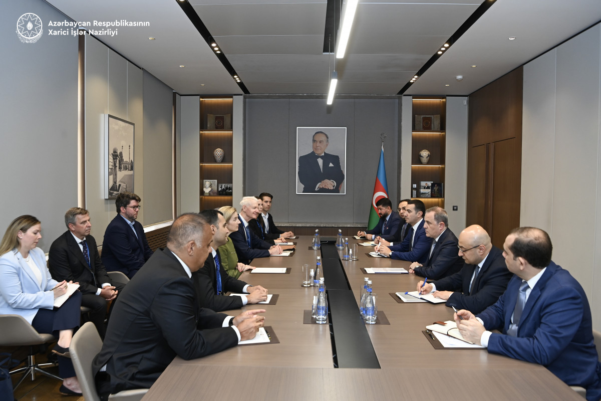 وزیر امور خارجه با نمایندگان هیئت کریدور مرکزی ایالات متحده دیدار کرد