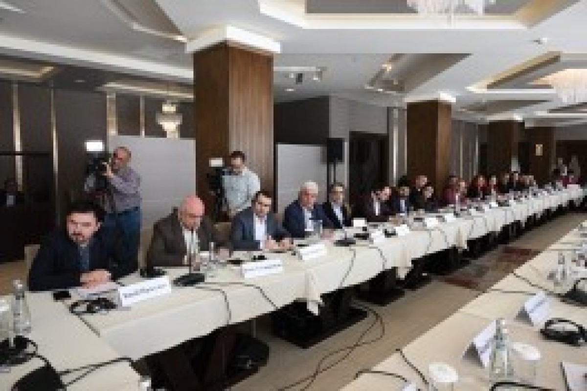 دیدار حکمت حاجی‌اف با نمایندگان ارمنستان در قبله در چارچوب ابتکار «پل صلح» -تصاویر -ویدئو