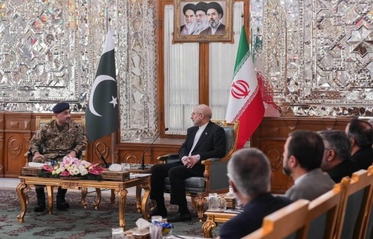 گفتگو فرمانده کل ارتش پاکستان  با قالیباف درباره مذاکرات ایران و آمریکا